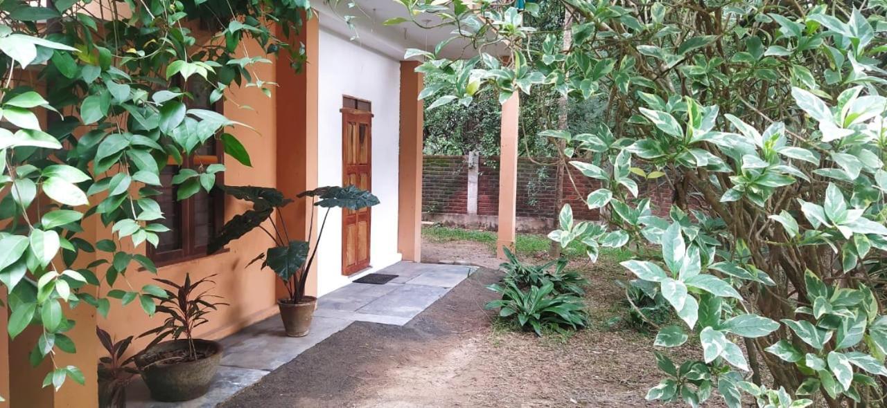 Isai Ambalam guest house Pondichéry Extérieur photo