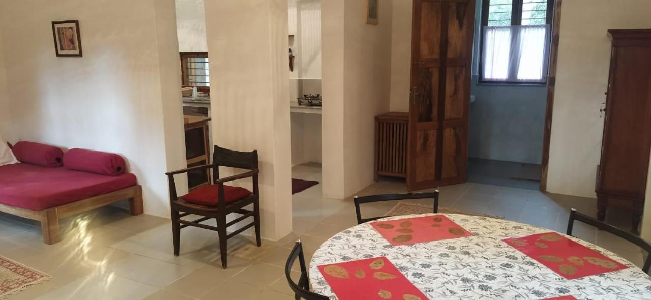 Isai Ambalam guest house Pondichéry Extérieur photo