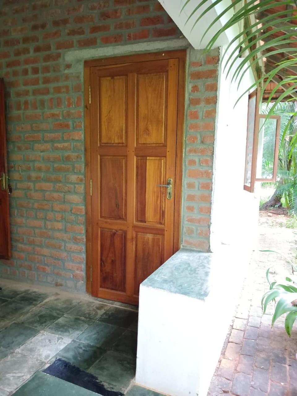 Isai Ambalam guest house Pondichéry Extérieur photo