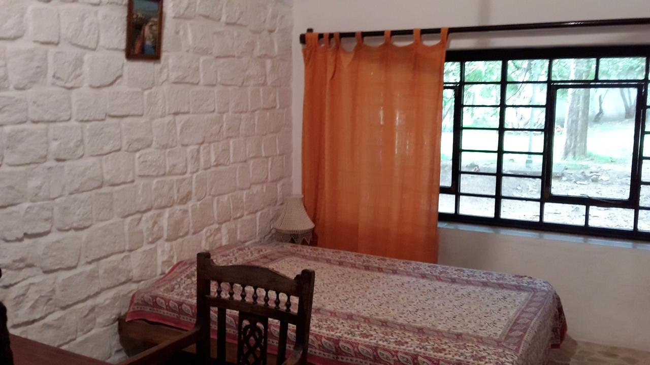 Isai Ambalam guest house Pondichéry Extérieur photo