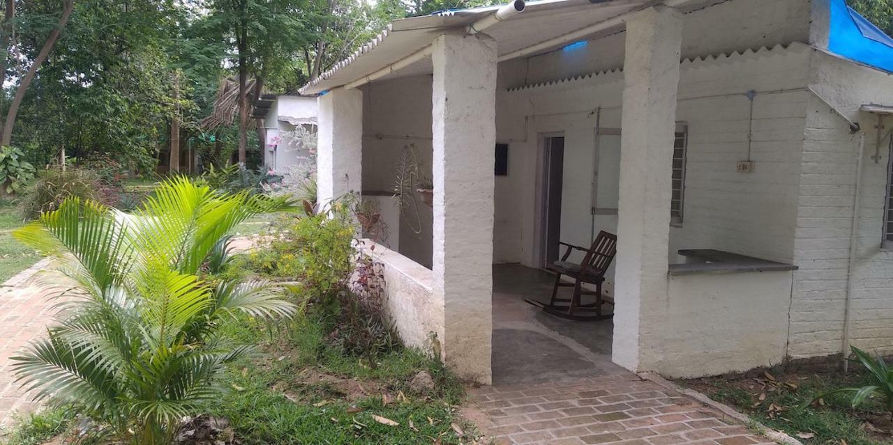 Isai Ambalam guest house Pondichéry Extérieur photo